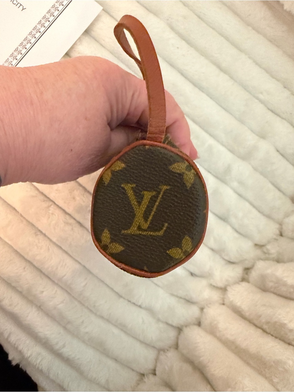 Louis Vuitton Monogram Papillon Mini Pouch - Picture 4 of 6